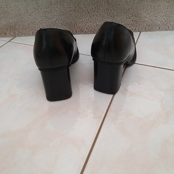 ROBERTO VIANNI  Leather Block Heel Pumps  - Size 36 - Pre-Owned - Picture 4 of 7